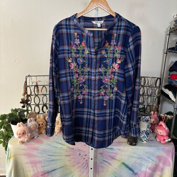 PIONEER WOMAN size small Blue Plaid Floral Embroidered Shirt flannel boho - Picture 3 of 8